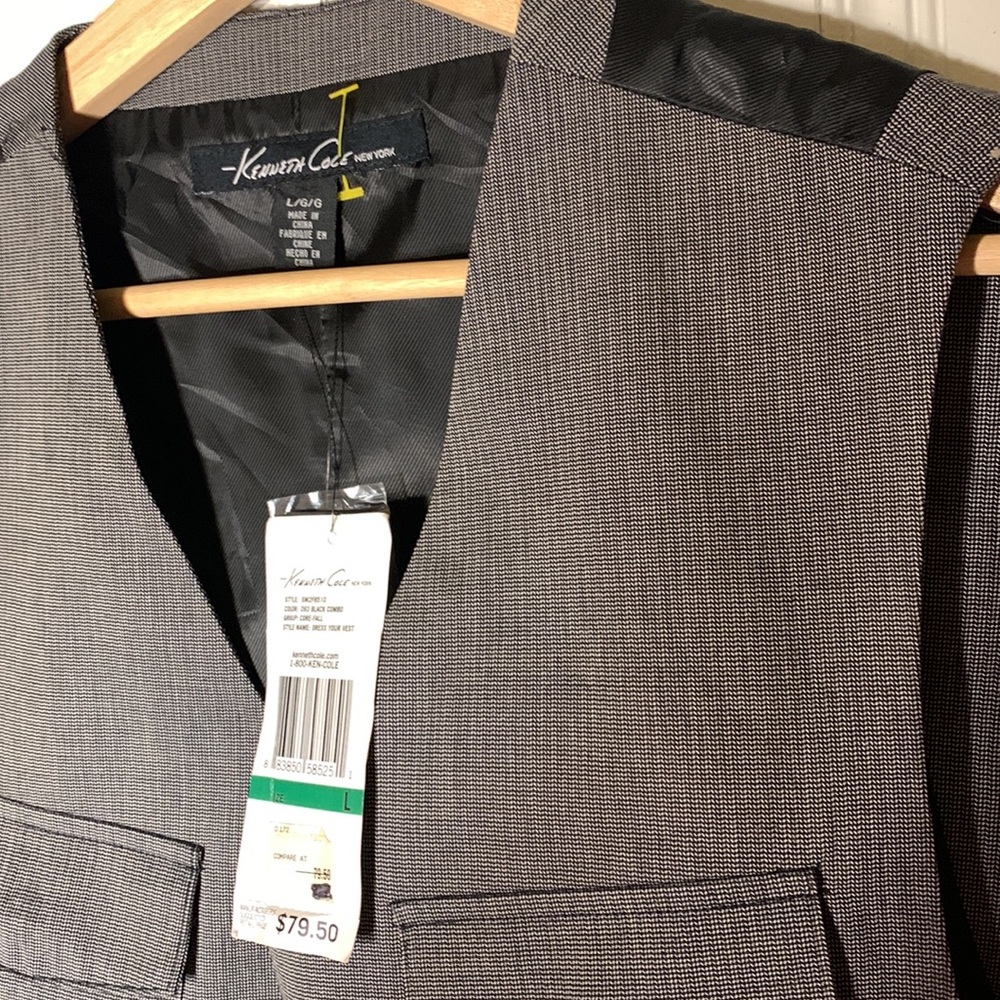 Kenneth Cole (L) - Picture 3 of 13